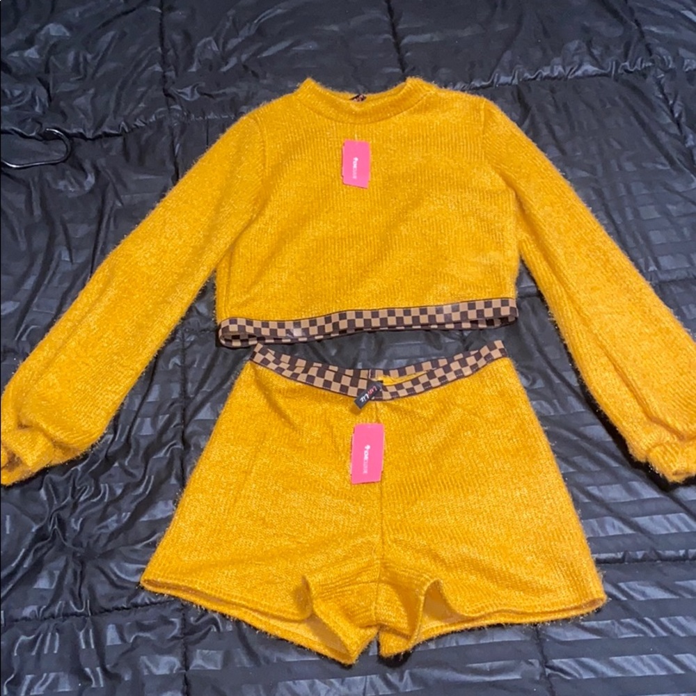 Fuzzy Two piece